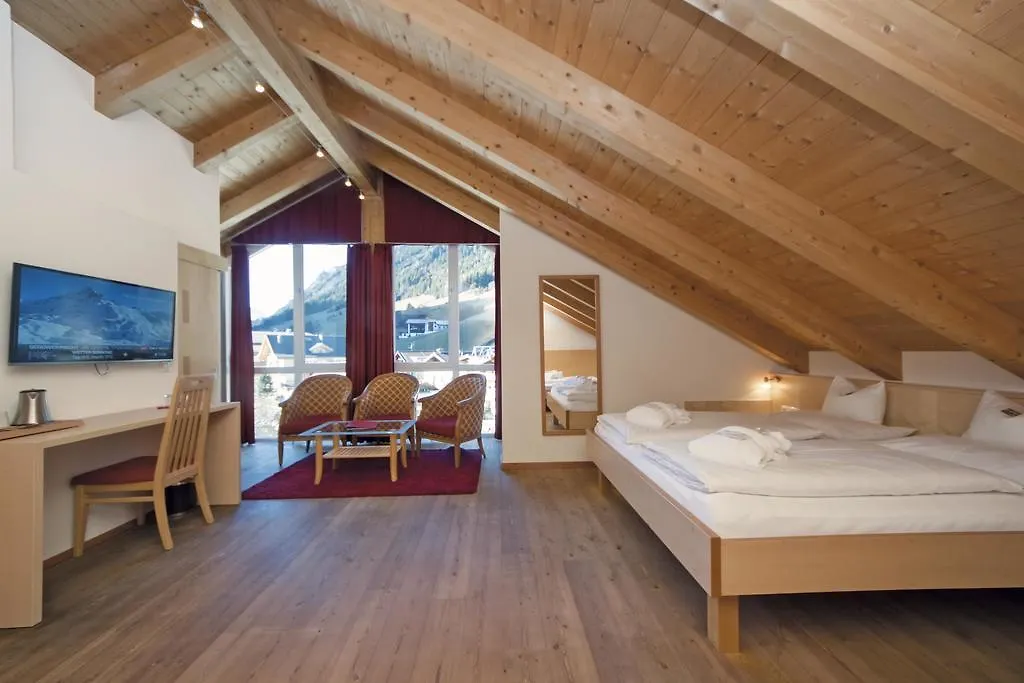 Hotel Garni Passeier Ischgl